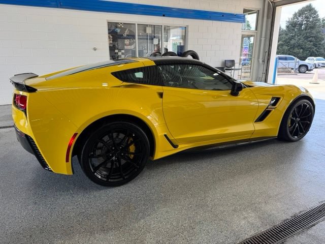 Used 2019 Chevrolet Corvette Grand Sport w/ Carbon Flash Badge Package RWD image 9