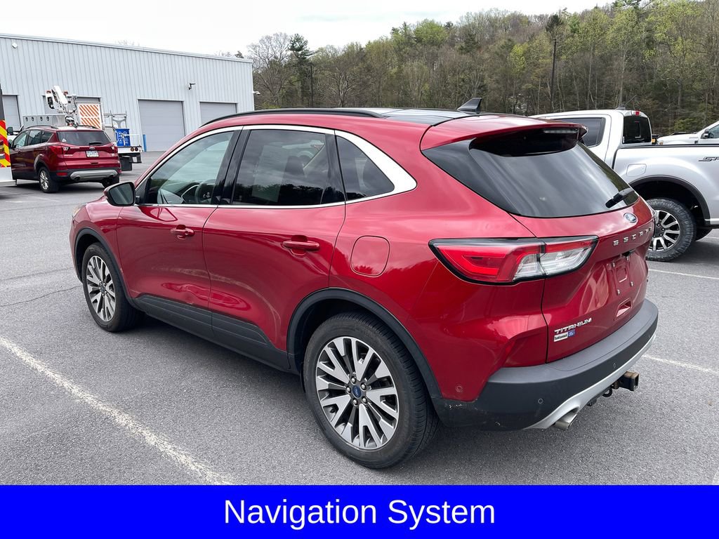 Certified 2020 Ford Escape Titanium image 5