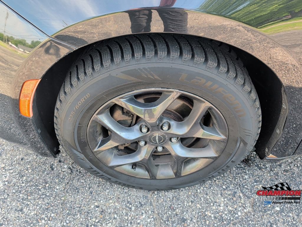 Used 2018 Chrysler Pacifica Touring-L Plus w/ S Appearance Package FWD image 11