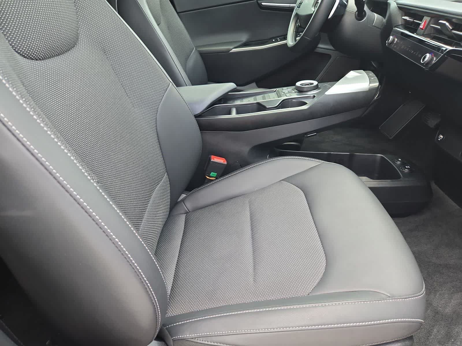 Certified 2024 Kia EV6 Light RWD image 26