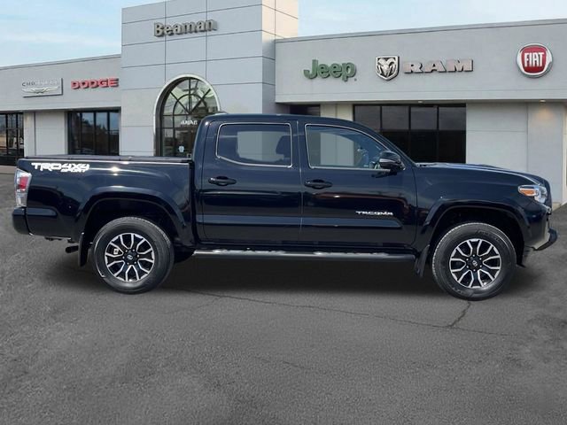 Used 2023 Toyota Tacoma TRD Sport AWD/4WD image 8