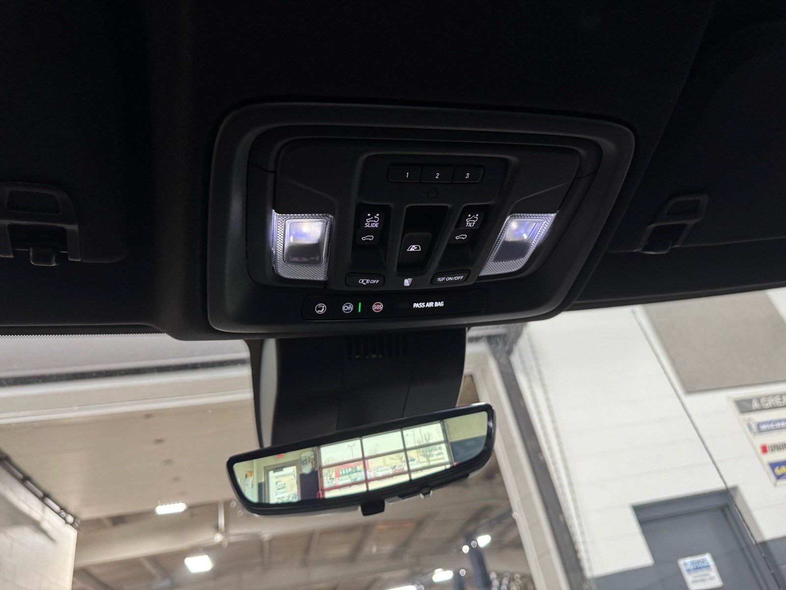 New 2026 GMC Sierra 1500 AT4 w/ AT4 Premium Package AWD/4WD image 22
