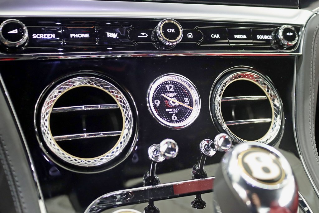 Used 2020 Bentley Continental GT AWD/4WD image 29