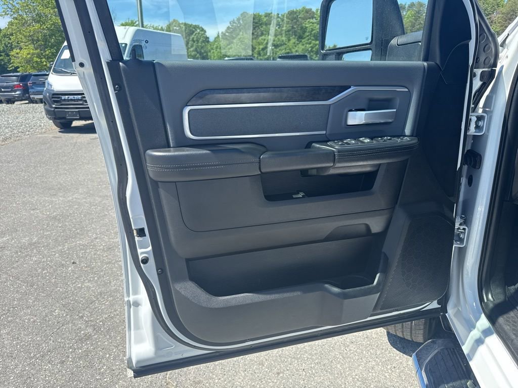 Used 2023 RAM 2500 Big Horn w/ Level 1 Equipment Group AWD/4WD image 23