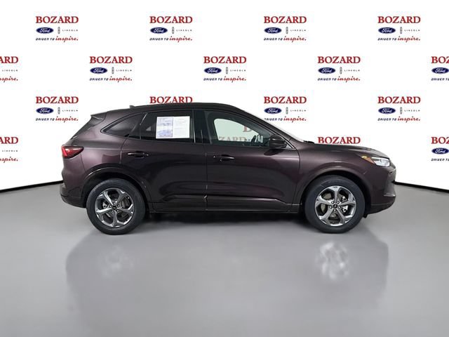 Certified 2023 Ford Escape ST-Line Select w/ Tech Pack #2 AWD/4WD image 9