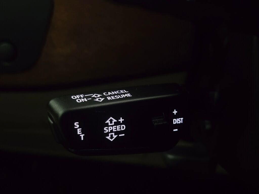 Used 2023 Audi A4 2.0T Premium w/ Convenience Package image 41