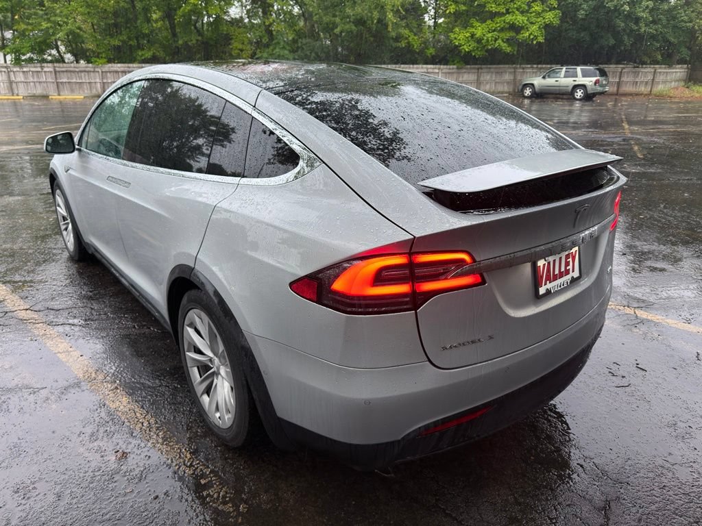 Used 2016 Tesla Model X 75D AWD/4WD image 9