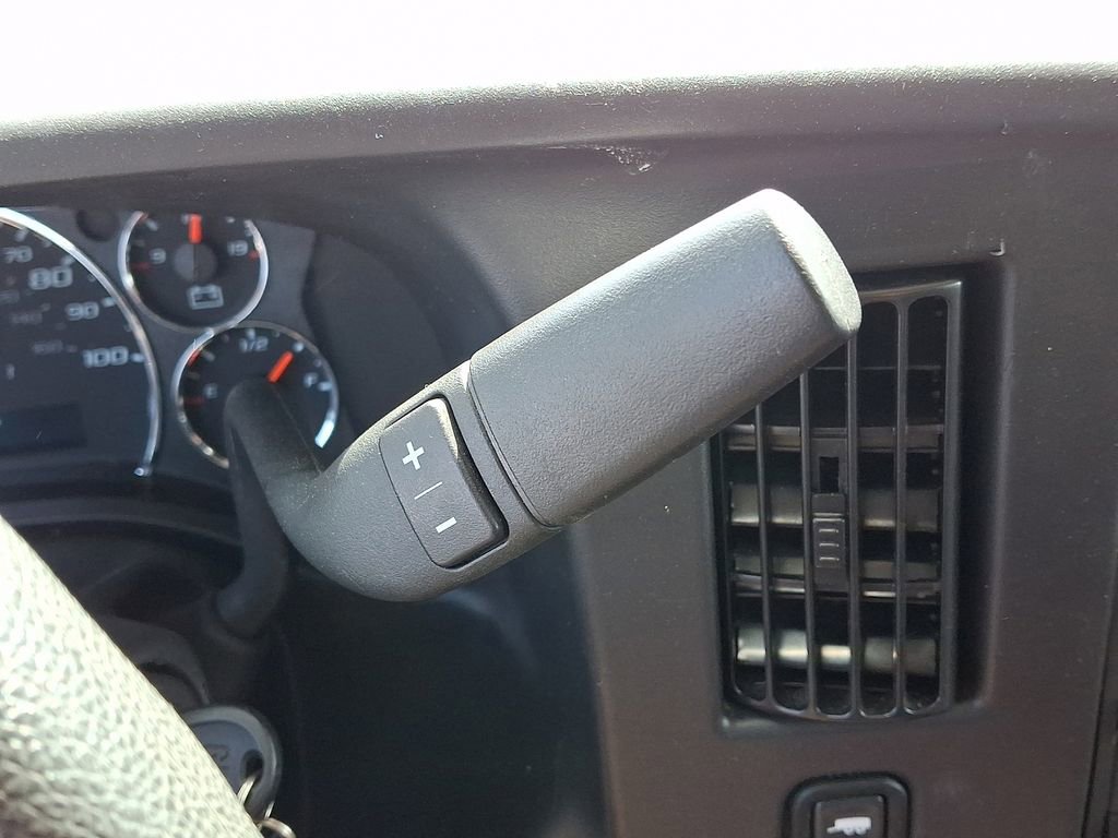Used 2024 GMC Savana 2500 w/ Driver Convenience Package image 15