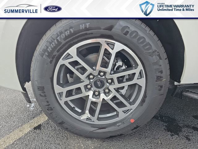 New 2026 Ford Expedition Active RWD image 38