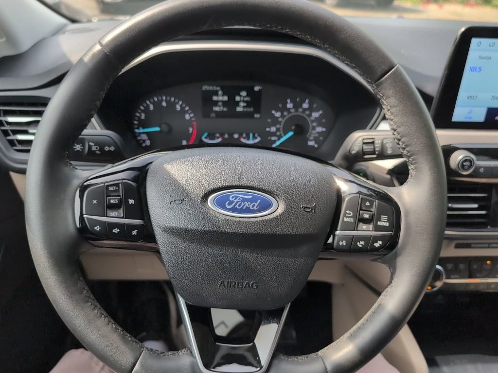 Certified 2022 Ford Escape SEL image 16