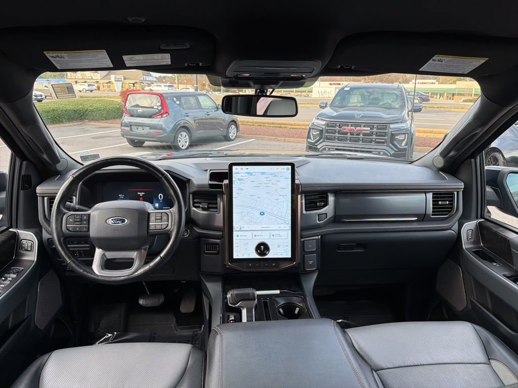 Used 2022 Ford F150 Lightning Lariat image 25