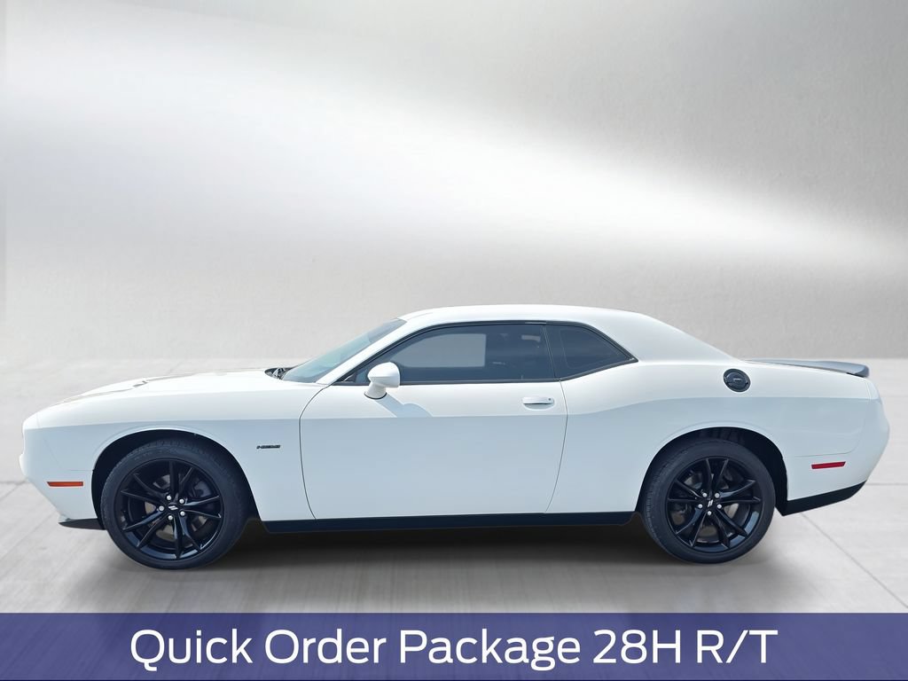 Used 2018 Dodge Challenger R/T w/ Blacktop Package RWD image 3