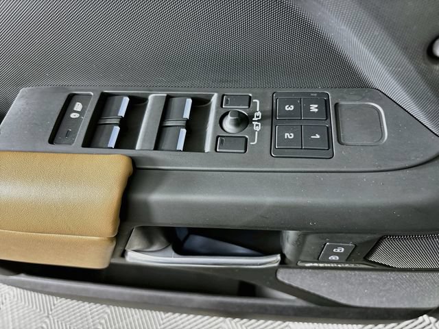 New 2025 Land Rover Defender 130 S AWD/4WD image 19