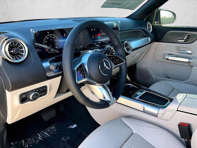 New 2026 Mercedes-Benz GLB 250 image 8