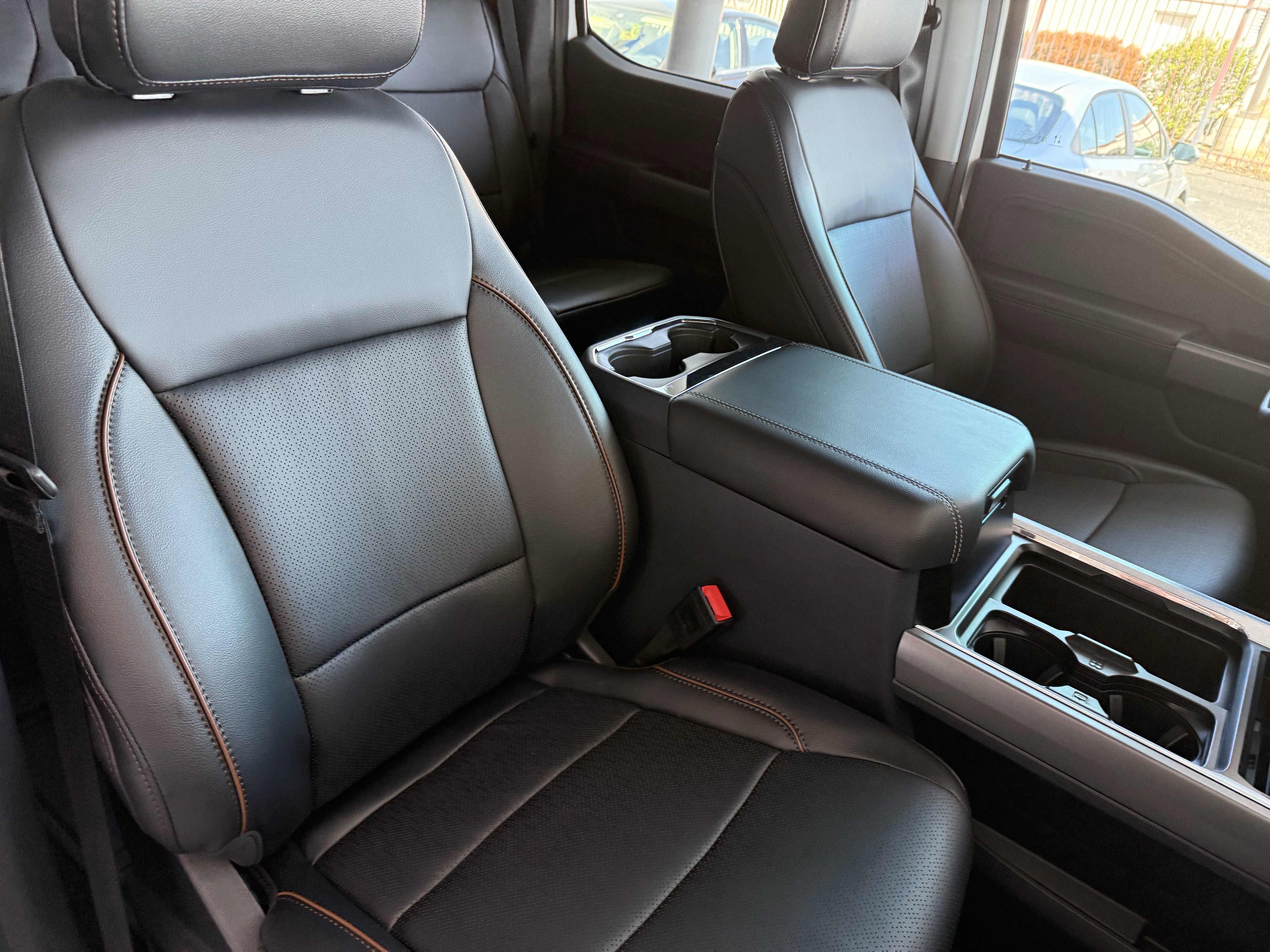New 2025 Ford F250 Lariat image 17