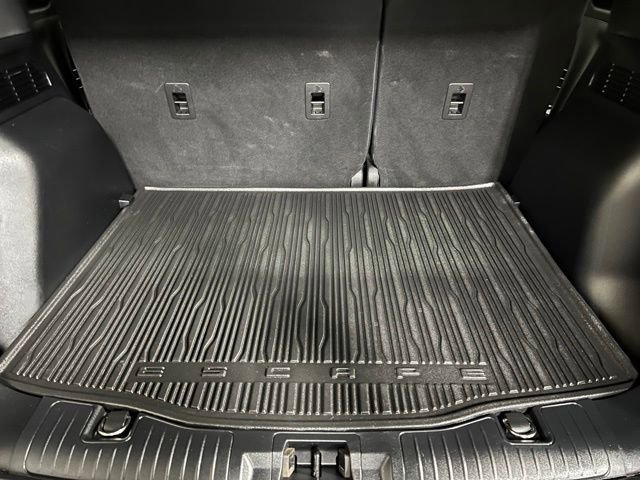 Used 2023 Ford Escape ST-Line Elite w/ Class II Trailer Tow Package image 21