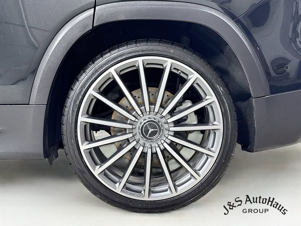Used 2024 Mercedes-Benz GLB 35 AMG 4MATIC image 39