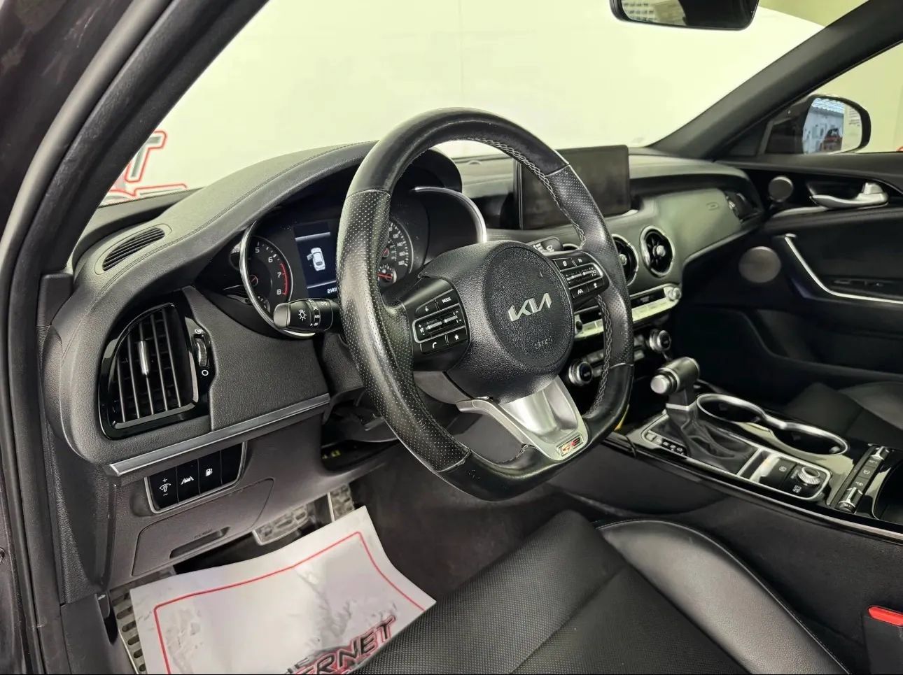 Used 2022 Kia Stinger GT-Line w/ Sun & Sound Package AWD/4WD image 10