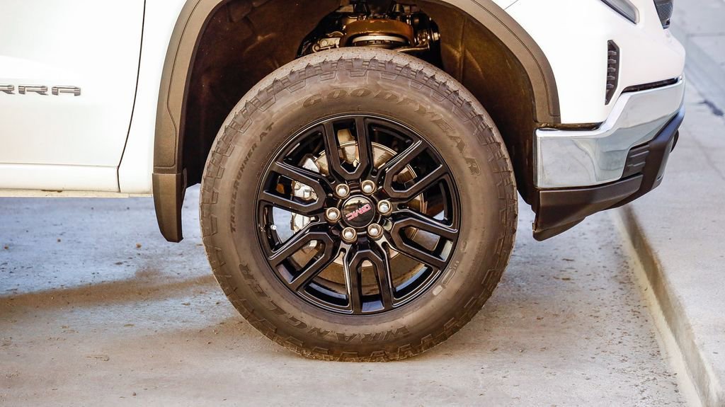 Used 2024 GMC Sierra 1500 Pro w/ Pro Value Package image 11