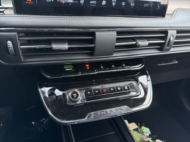 New 2026 Lincoln Corsair Premiere image 13