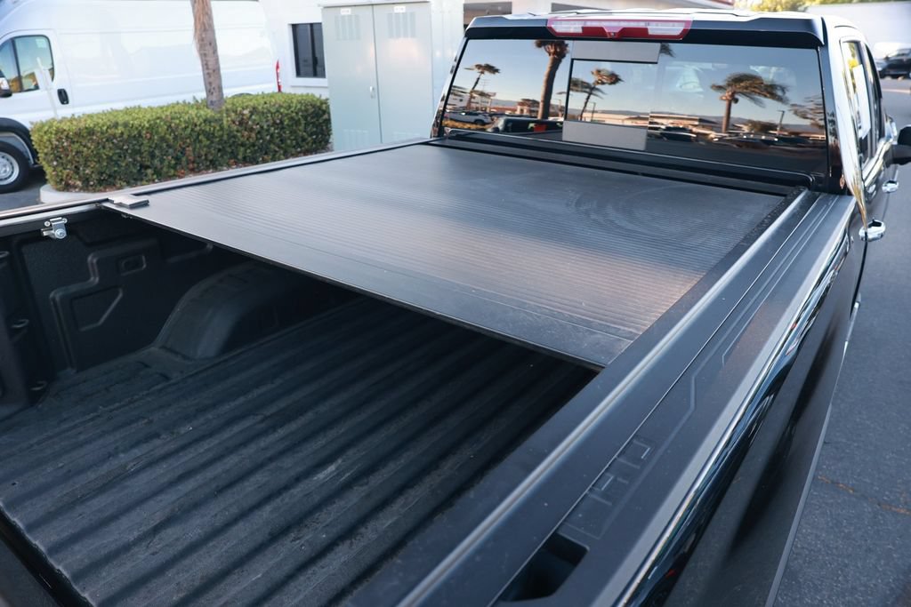 Used 2024 Chevrolet Silverado 2500 High Country AWD/4WD image 40