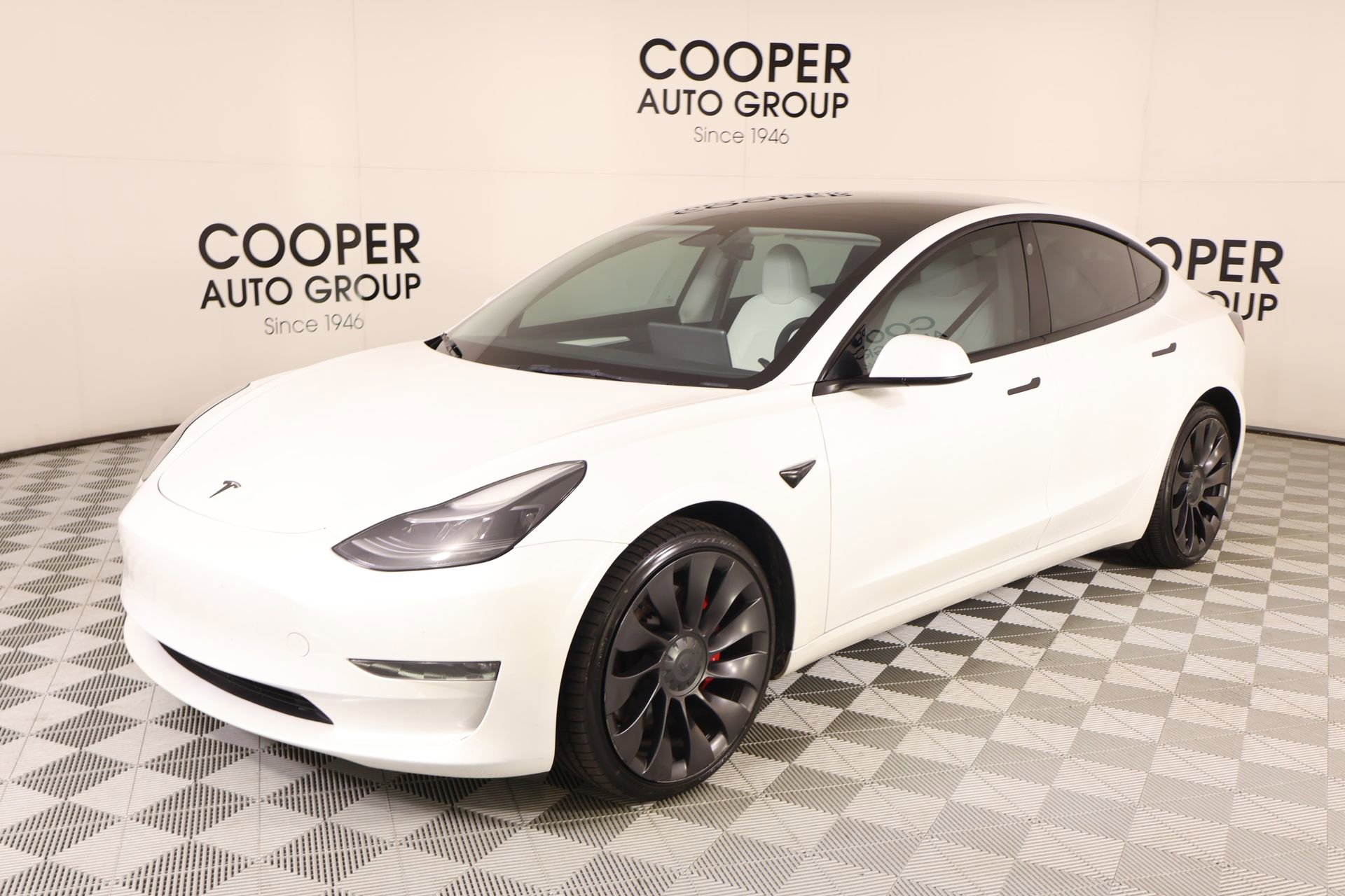 Used 2023 Tesla Model 3 Performance image 10