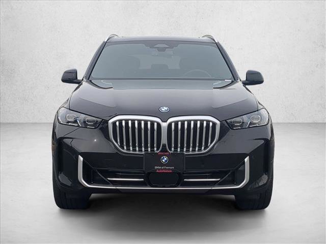 New 2026 BMW X5 xDrive50e w/ Climate Comfort Package image 6