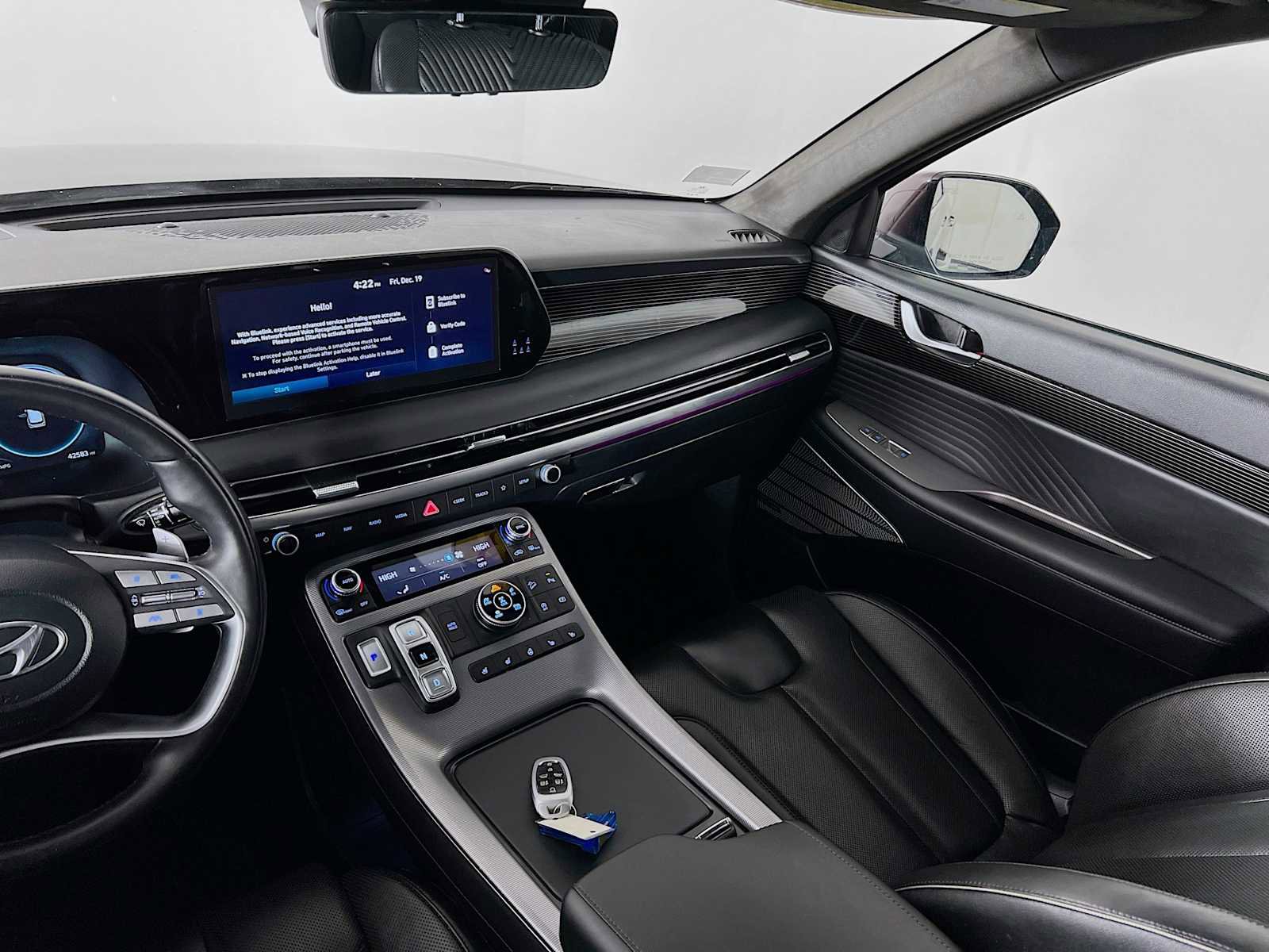 Used 2023 Hyundai Palisade Calligraphy image 24