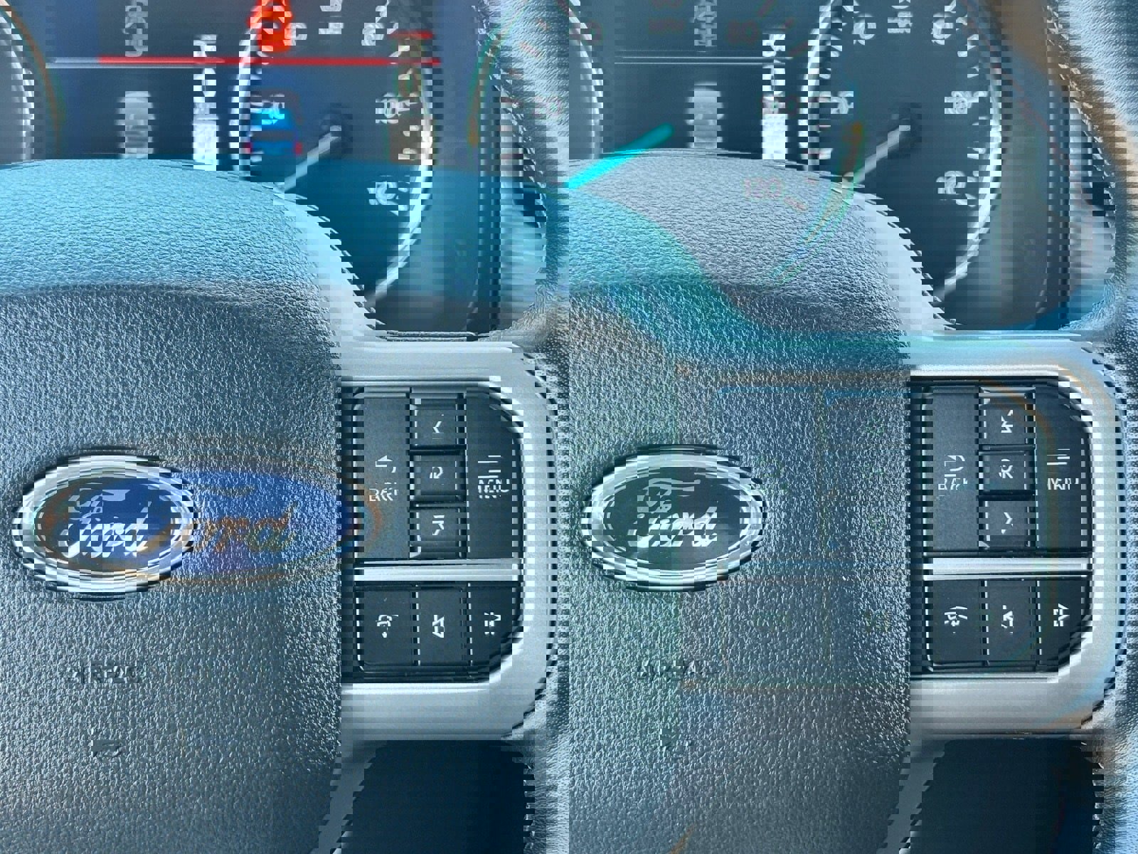 Used 2024 Ford Expedition Limited image 21