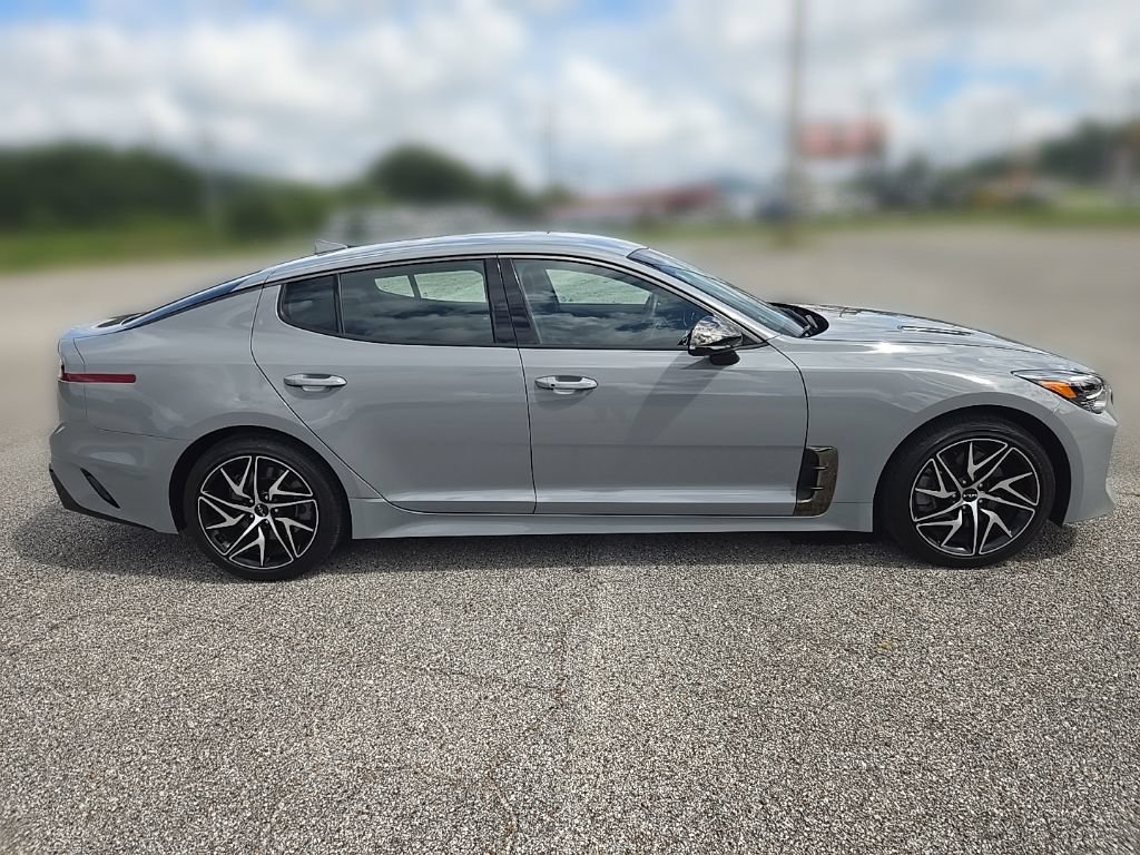 Used 2023 Kia Stinger GT-Line RWD image 14