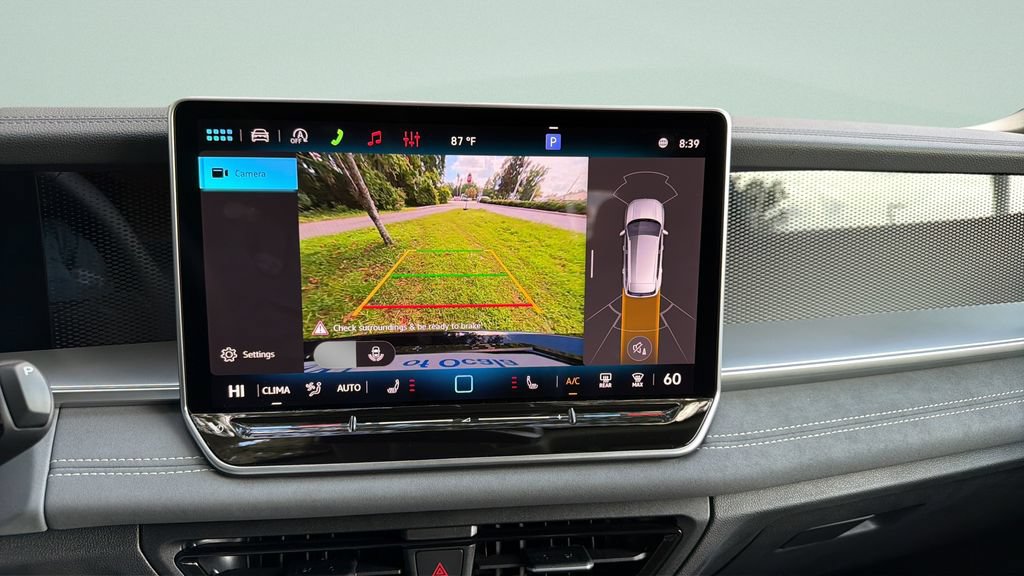 New 2026 Volkswagen Tiguan SE AWD/4WD image 13