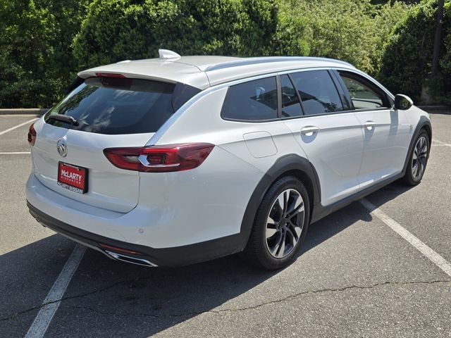 Used 2019 Buick Regal Essence w/ Driver Confidence Package I image 5