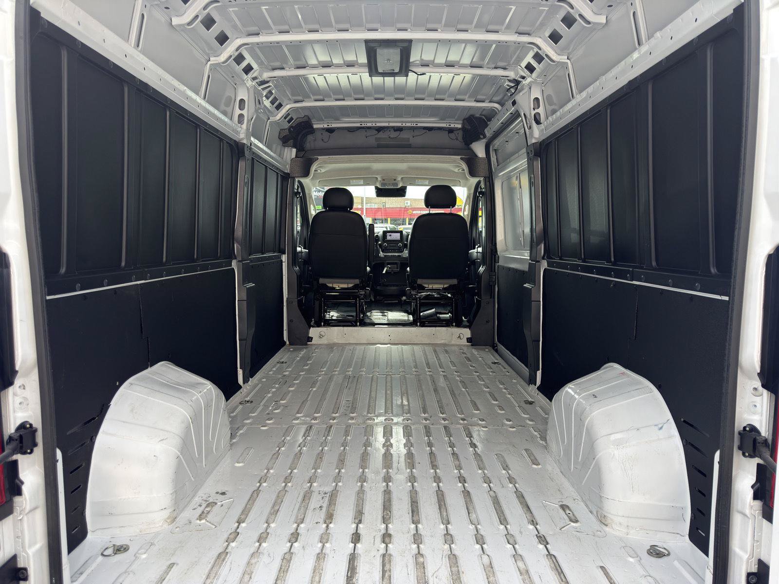Used 2026 RAM ProMaster 2500 w/ Convenience Group FWD image 10