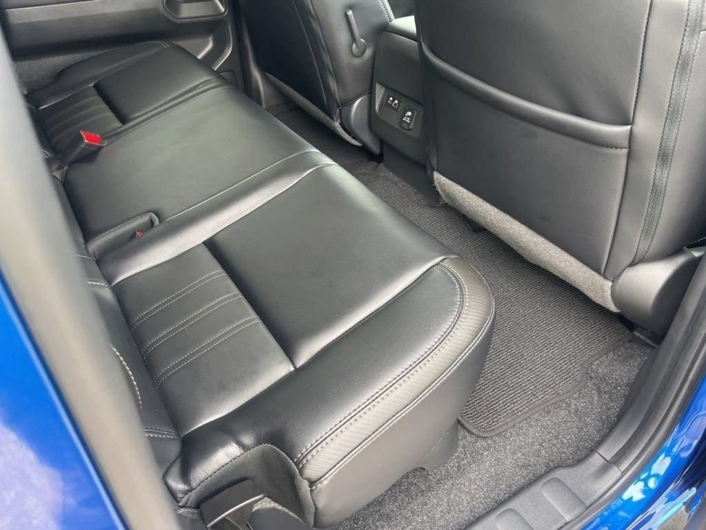 Used 2024 Nissan Frontier SL w/ Technology Package RWD image 26