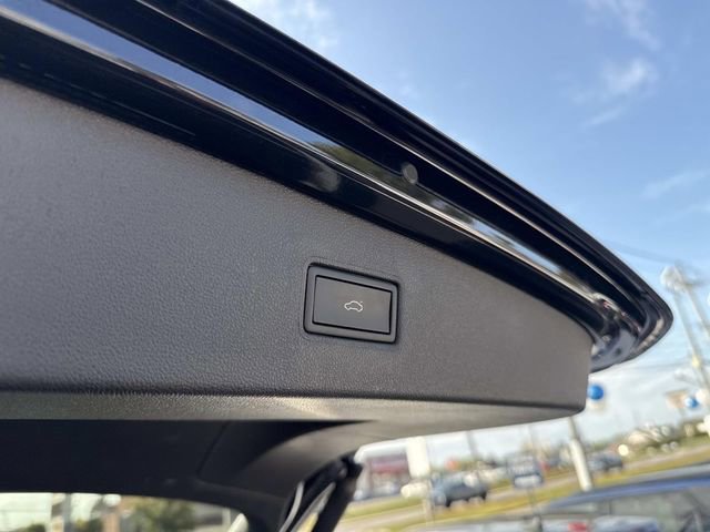 Used 2024 Volkswagen Tiguan Wolfsburg Edition image 7
