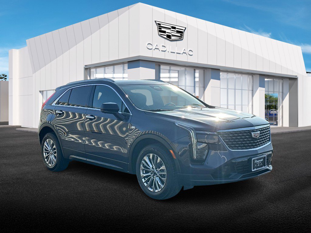 Certified 2025 Cadillac XT4 Premium Luxury image 3