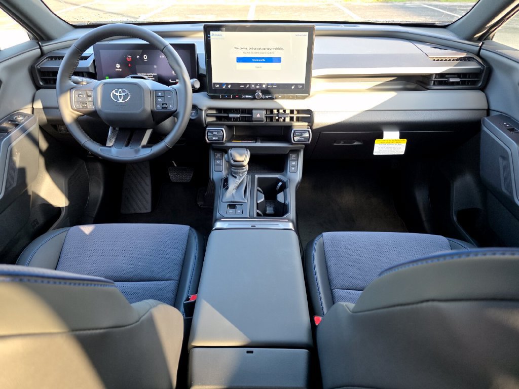 New 2026 Toyota RAV4 XSE AWD/4WD image 5