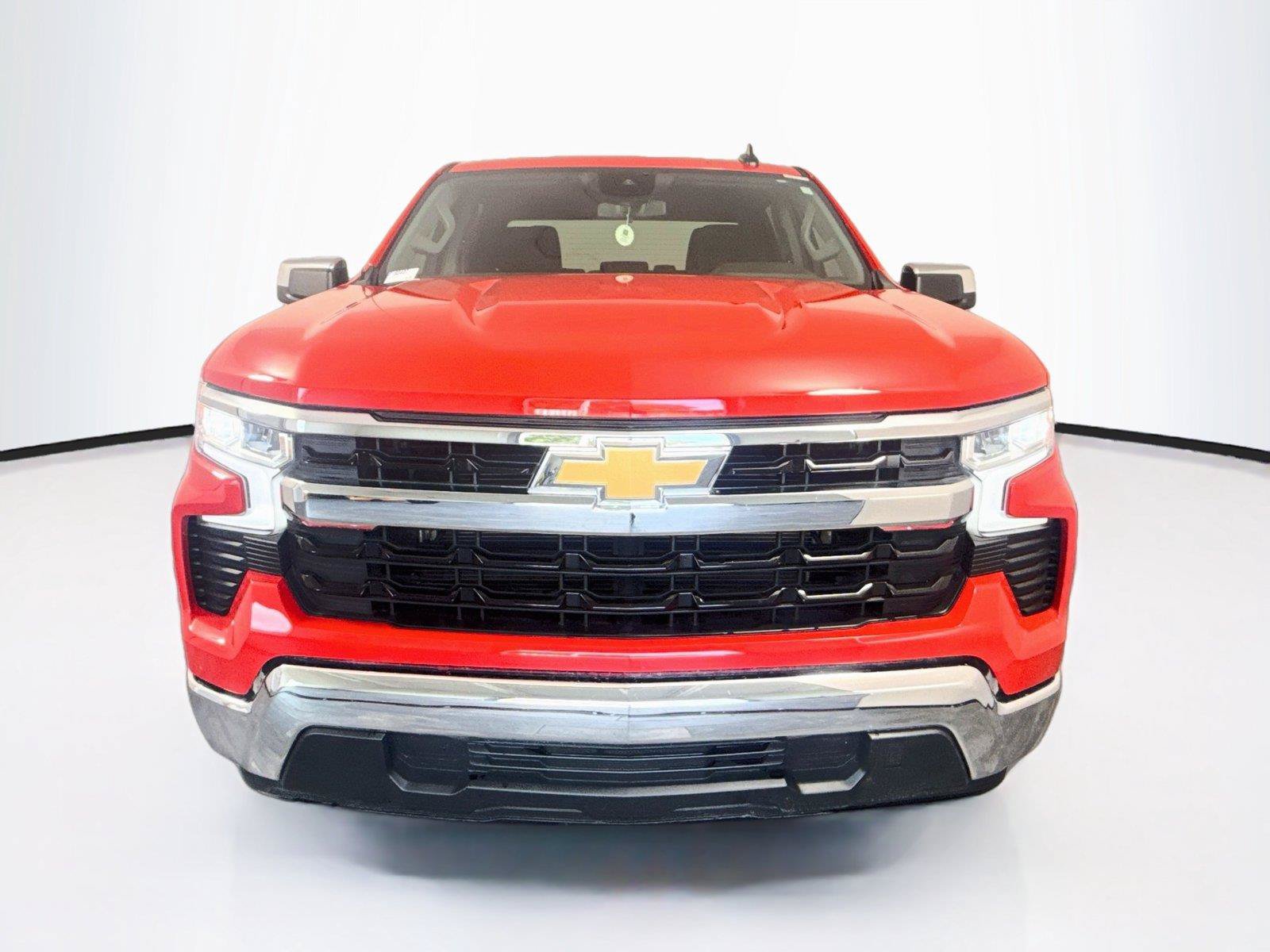 Used 2025 Chevrolet Silverado 1500 LT RWD image 8