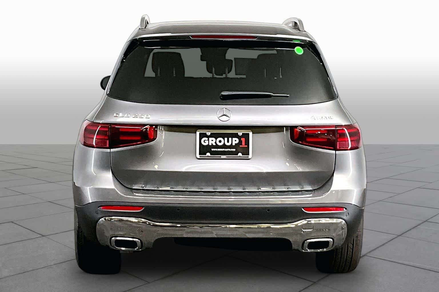 New 2026 Mercedes-Benz GLB 250 4MATIC image 5