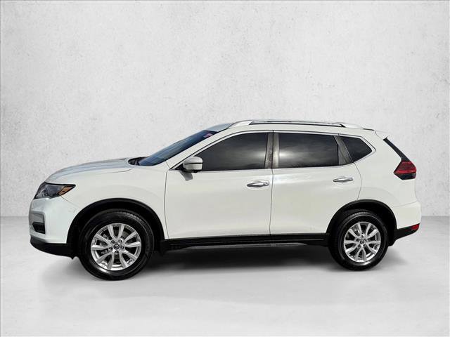 Used 2017 Nissan Rogue SV w/ SV Premium Package image 4