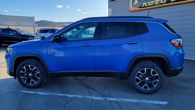 Used 2022 Jeep Compass Latitude image 8