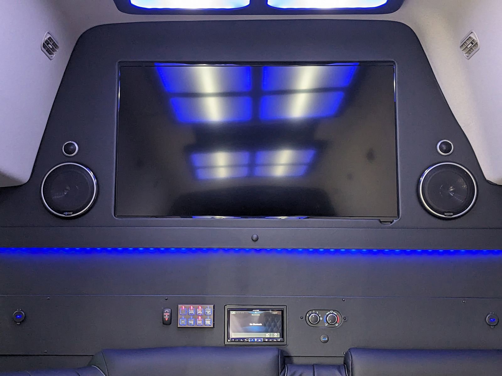 New 2024 Ford Transit 350 XLT w/ Upfitter Package image 17