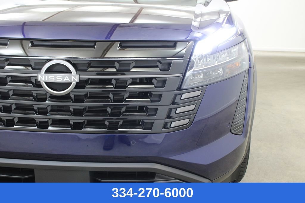 New 2026 Nissan Pathfinder SV image 7