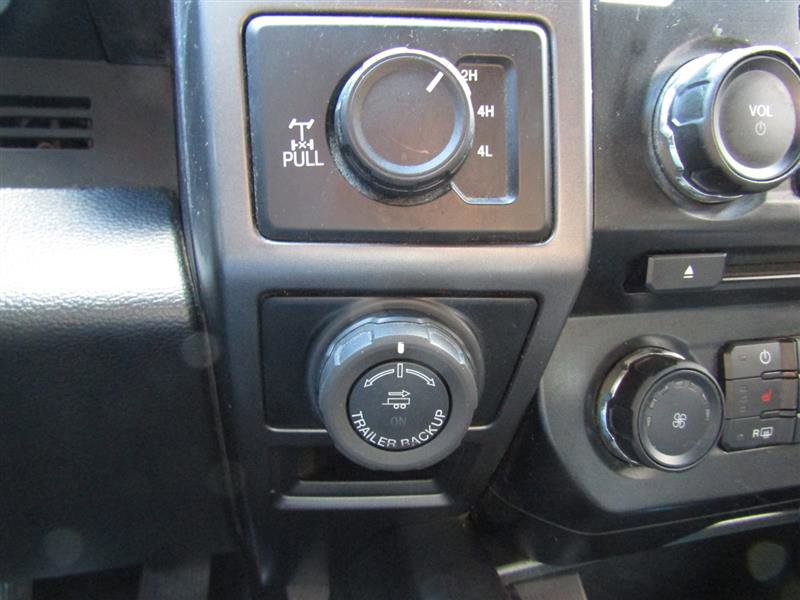 Used 2017 Ford F150 XLT w/ Equipment Group 302A Luxury image 21