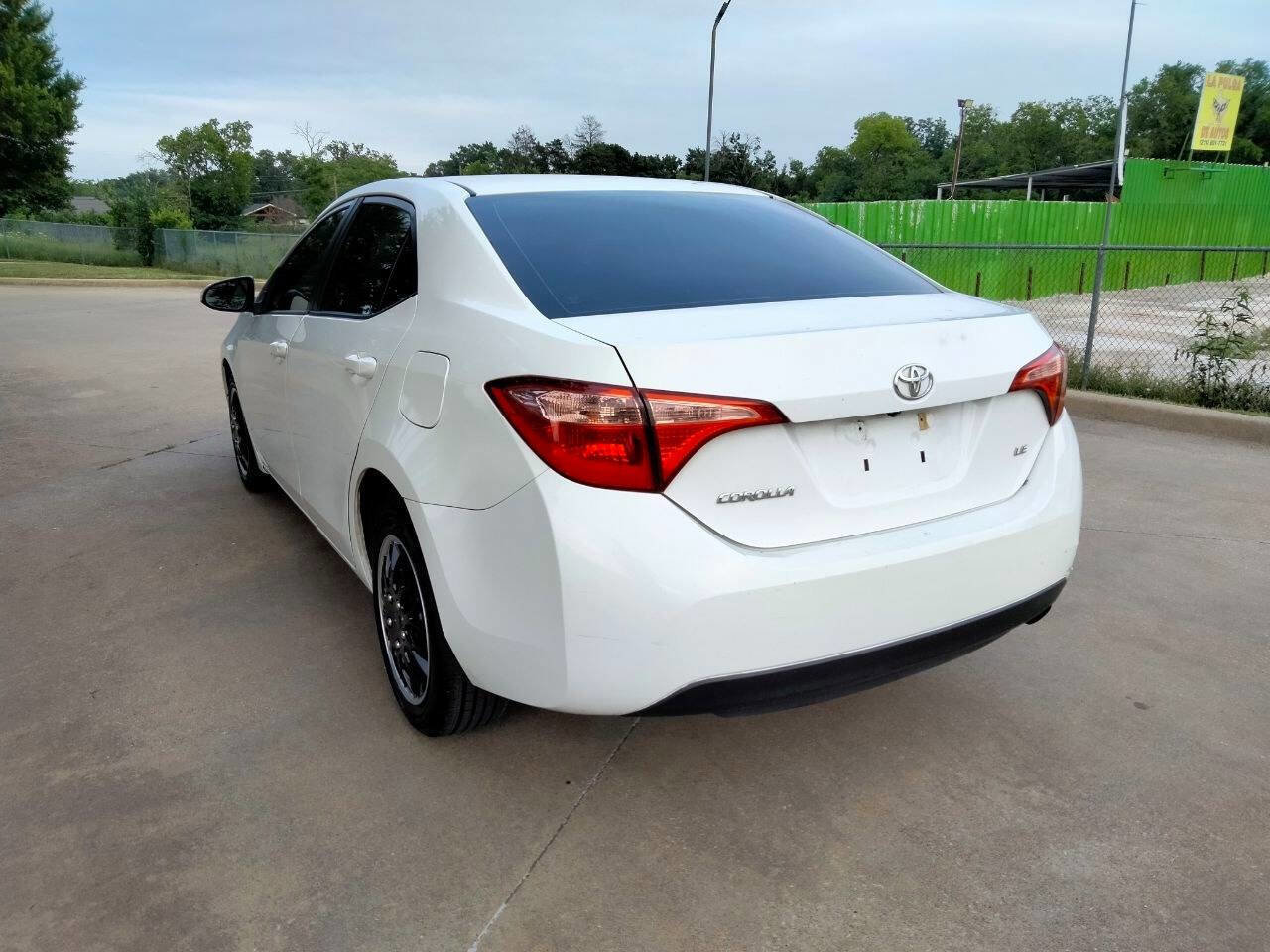 Used 2019 Toyota Corolla LE FWD image 7