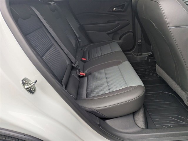 New 2026 Chevrolet Trax LT w/ Sunroof Package image 31