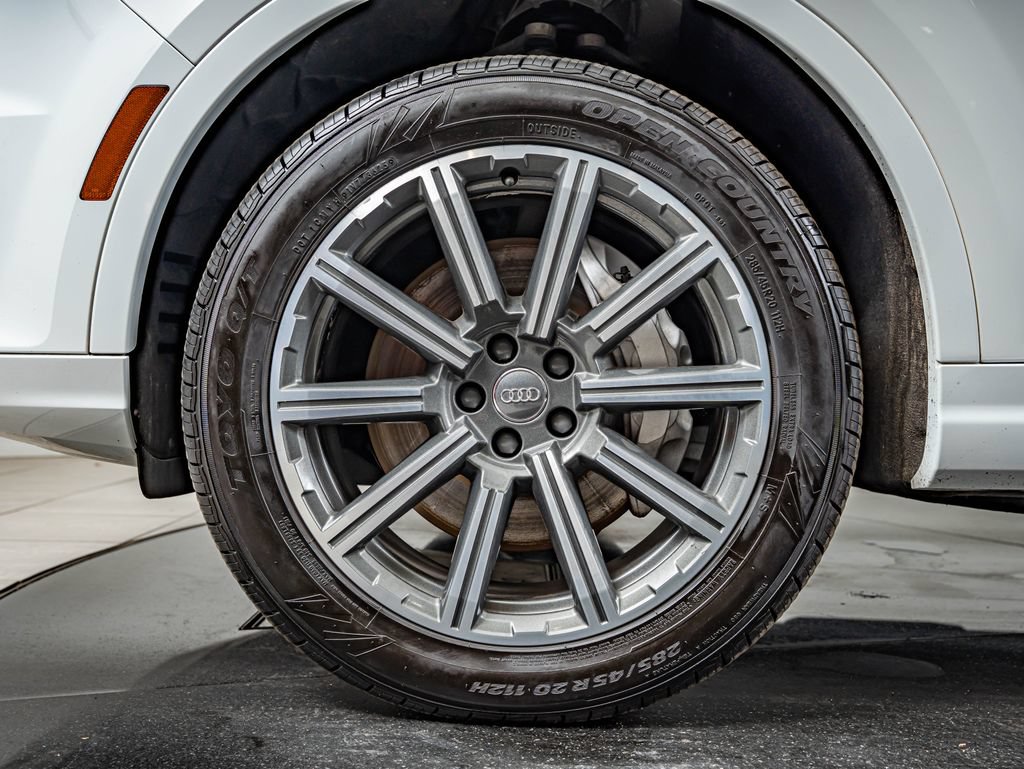 Used 2017 Audi Q7 3.0T Prestige AWD/4WD image 10