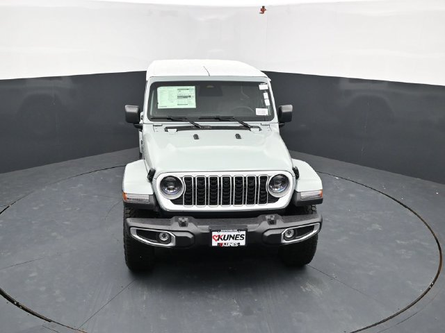New 2026 Jeep Wrangler Unlimited Sahara w/ Whitecap Package AWD/4WD image 50
