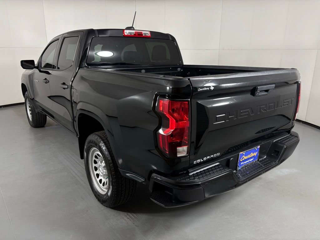 Used 2023 Chevrolet Colorado W/T image 7