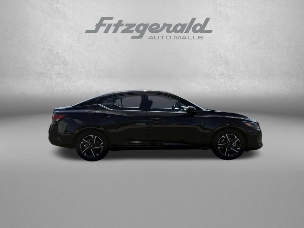 Used 2025 Nissan Sentra SV FWD image 8